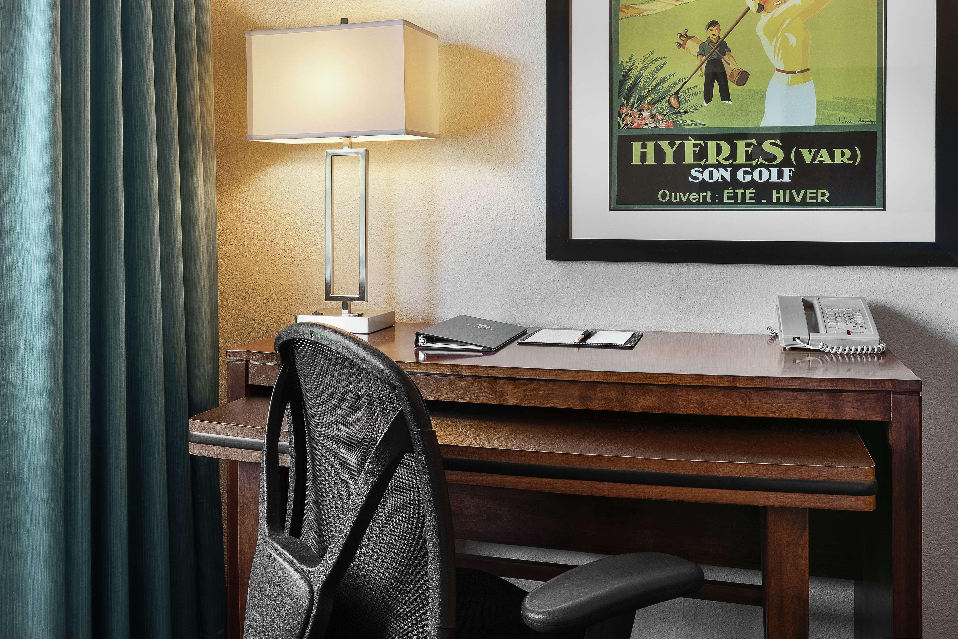 Hotel Doubletree By Hilton Cape Cod - Hyannis Esterno foto