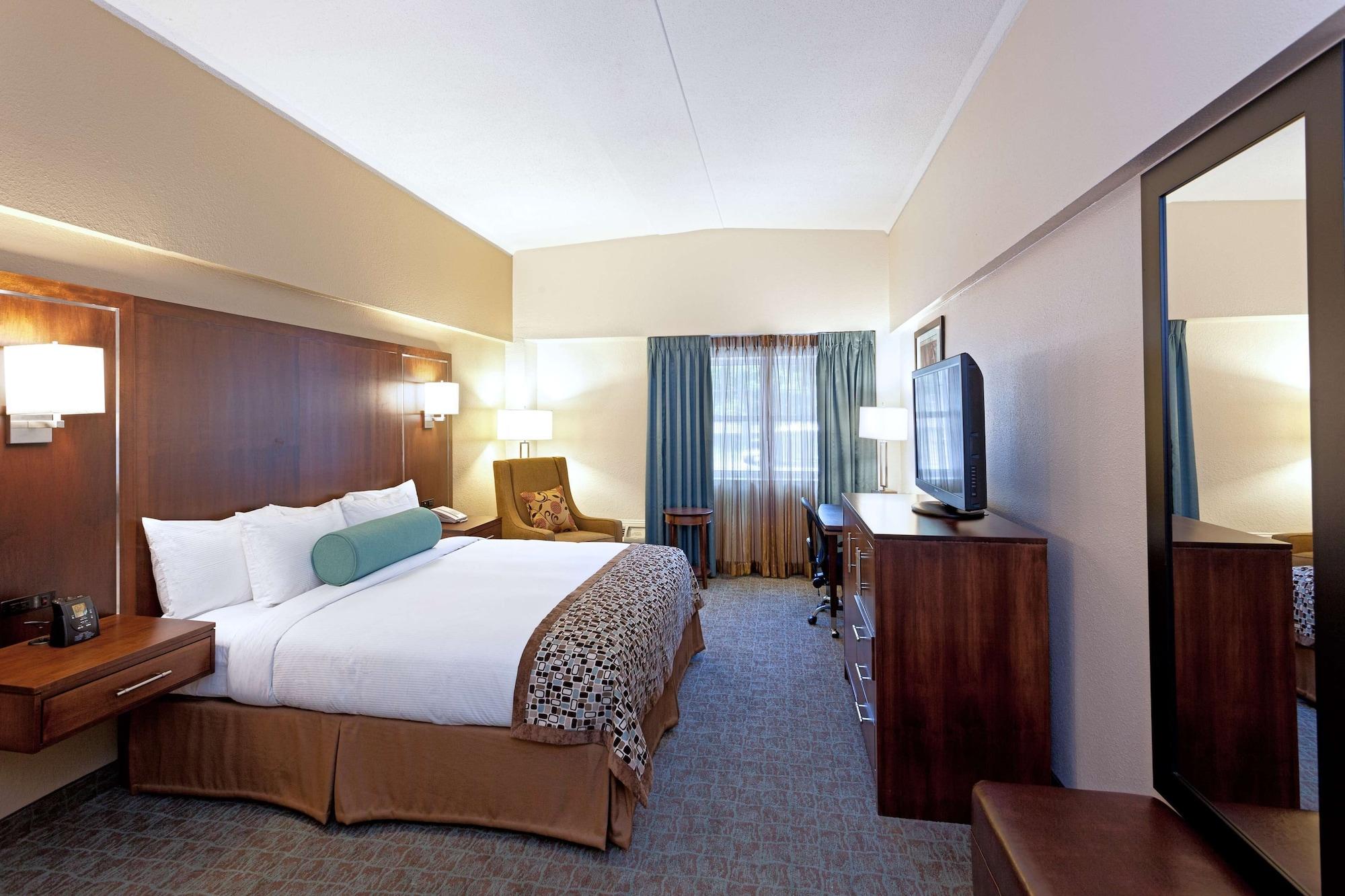 Hotel Doubletree By Hilton Cape Cod - Hyannis Esterno foto